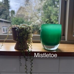 GlassyBaby Mistletoe